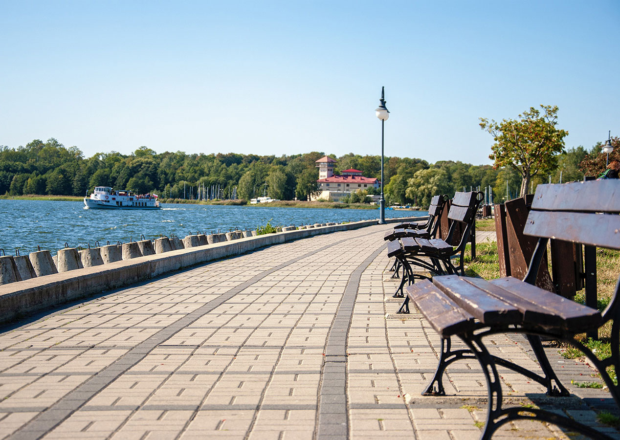 TORONTO Real Estate - Anna Gagatek, Broker of Record & Broker/Owner